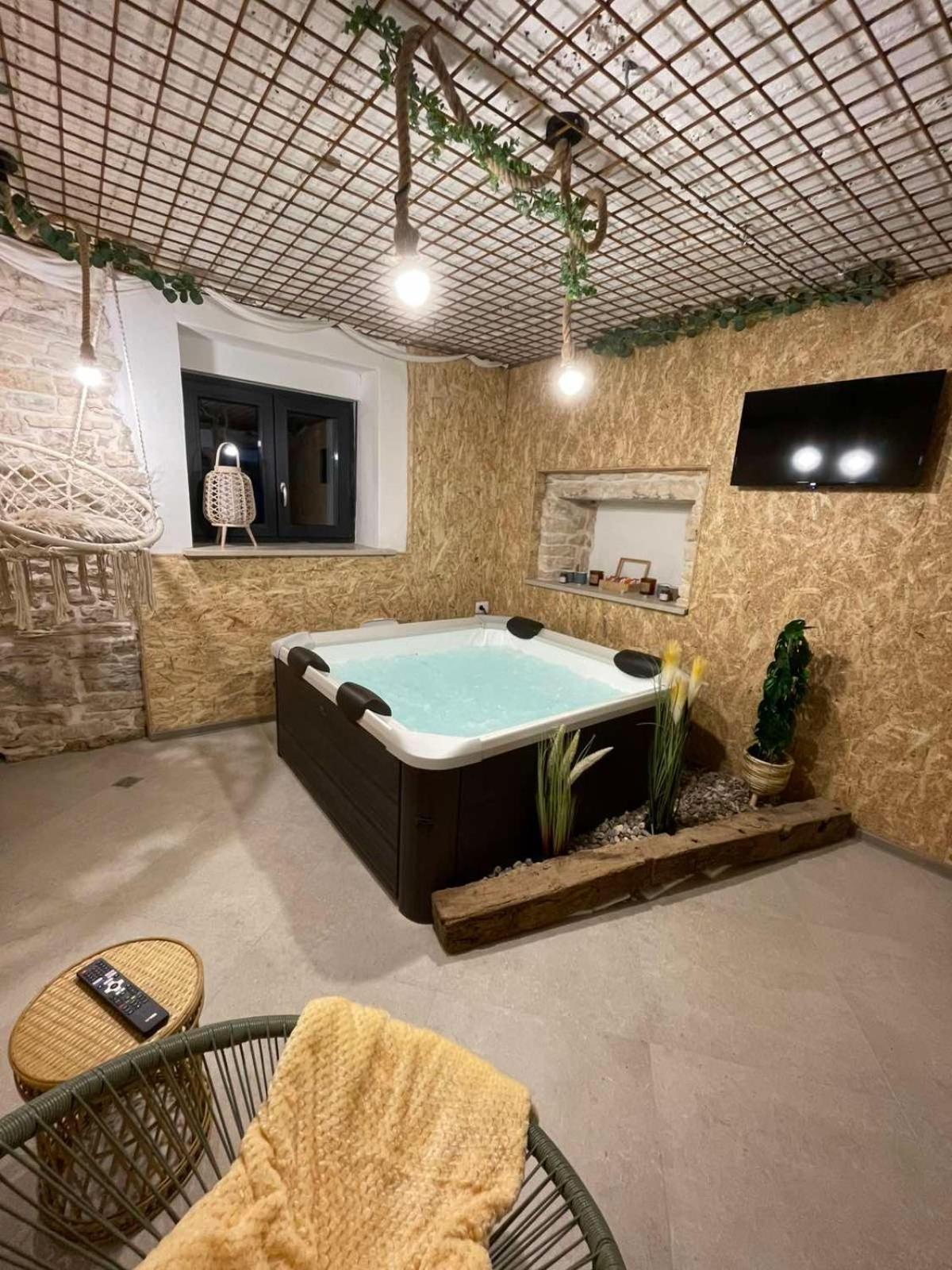 House With Pool Poli Stare Nuoni Villa Zminj Ngoại thất bức ảnh